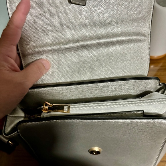 Silver 3 way purse - Picture 3 of 8
